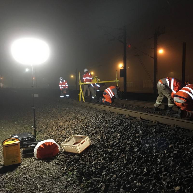 Eclairage travaux sur rail par ballon éclairant Sirocco 24 600 lumens pro-pack
