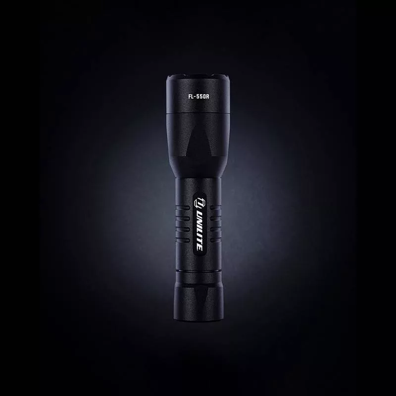 LAMPE TORCHE LED ULTRA-PUISSANTE RECHARGEABLE - LIGHTPRO™ – TOOLZ