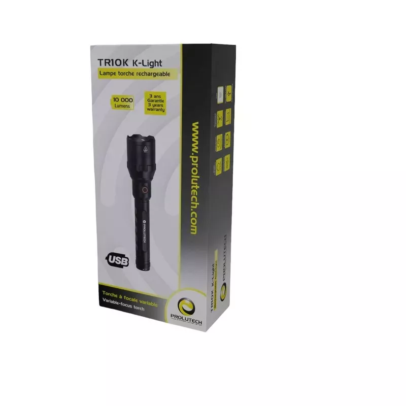 Powerful TR10K varial-focus flashlight