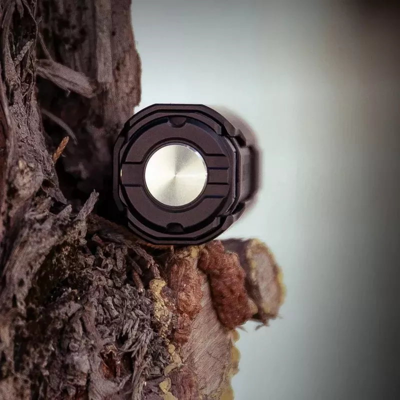 Lampe torche LED puissante et rechargeable Imalent par Prolutech