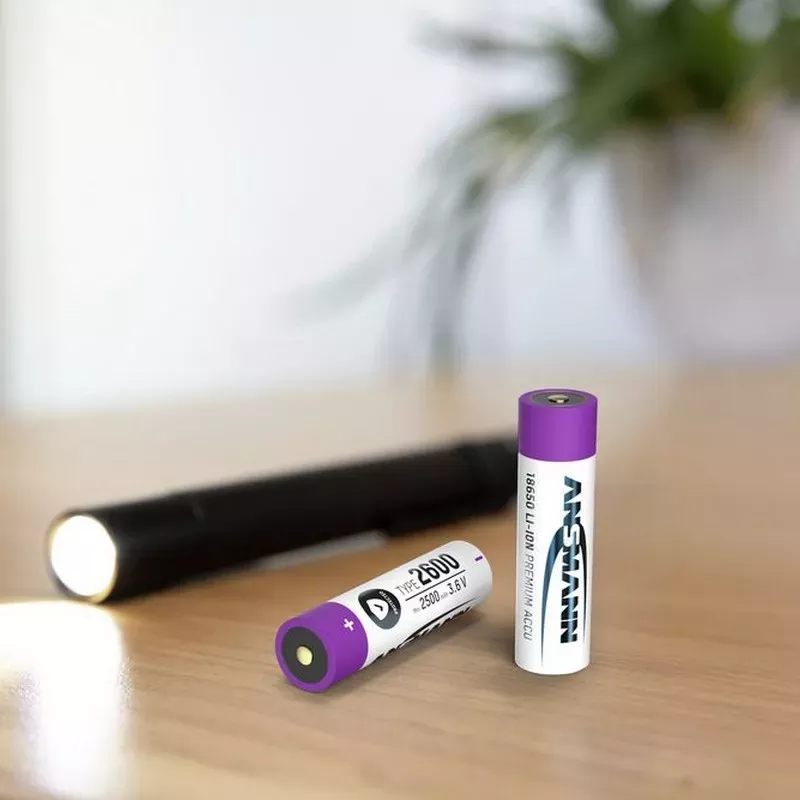 Batterie Li-Ion rechargeable pour lampe frontale