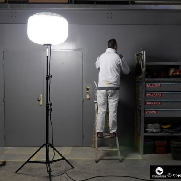 éclairage peintre par ballon éclairant Airstar LED 48v Industrie proposé par Prolutech
